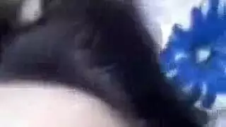 ‫ممارسة جنس فموي عميق مع فتاة نائمة: إيقاظها يكون بعضو ذكري‬