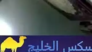 دكتور في العيادة مع الدكتور ة