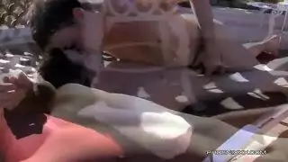شب عم يجيب ضهره