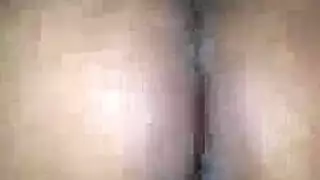 سمراء ممتلئة بالرسوم تأخذ عدة أعضاء ذكورية