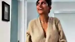 سكس عربي و نيك و اثارة و جسم مثير بكل فنون النيك