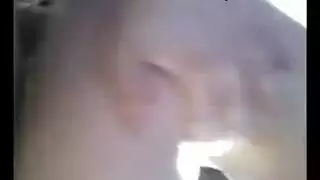 جلسة كاميرا إباحية: لينا تتعامل مع قضيب أسود عملاق في منزلها